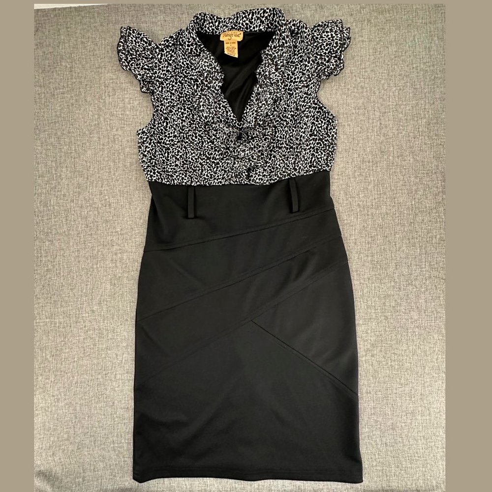 Midnight Velvet Dress Size 6 Black Gray Ruffled Cap Sleeve V-Neck Polyester & Sp